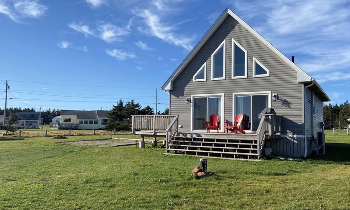 Savage Harbour House | Vacation Memories Await At This North Shore Beach House