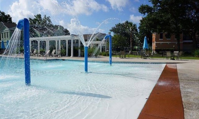Biloxi Villa | Vacation Paradise near beach sleeps 6+