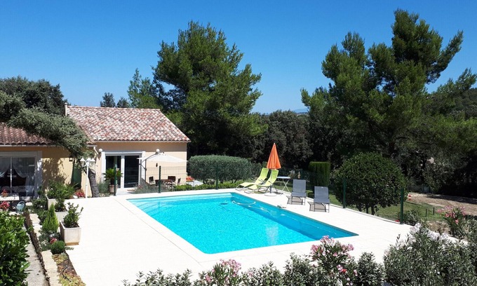 Plan-d'Orgon Ski Chalet | vacation rental with pool Orgon LS1-451