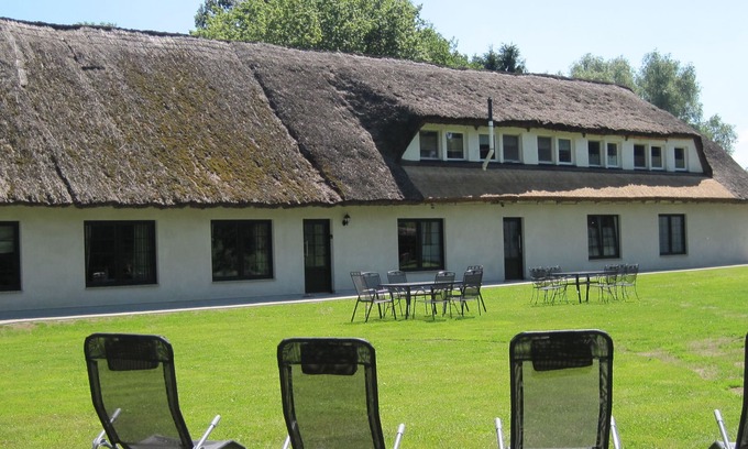 Lassan Apartment | Vacation under the thatched roof opposite the island of Usedom