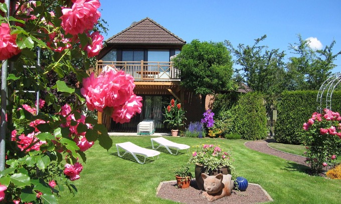 Wilhelmsfehn Apartment | Vacations in East Frisia - peace, relaxation and idyll for the whole family