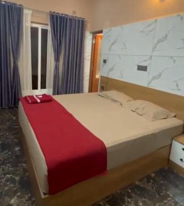 Elappara Villa | Vagamon Springs