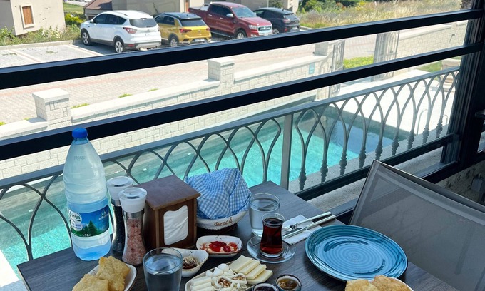 Cesme Hotel | Vahide Dalyan
