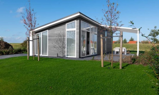 Wemeldinge House | Vakantiehuis Ruisweg 85 by Interhome