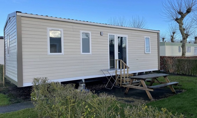 Jabbeke Ski Chalet | Vakantiepark Klein Strand - Cottage 6p