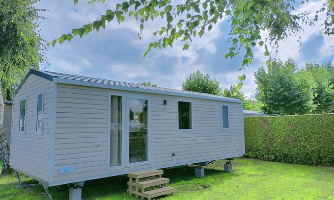 Jabbeke Ski Chalet | Vakantiepark Klein Strand - Premium Chalet 4p