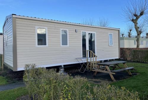 Jabbeke Ski Chalet | Vakantiepark Klein Strand - Cottage 6p