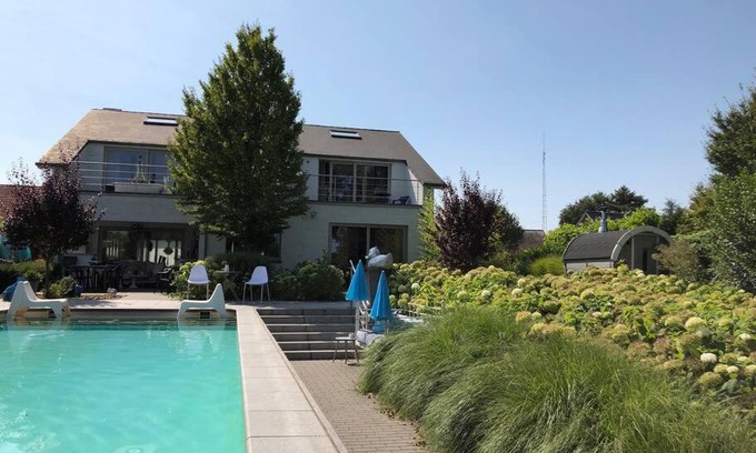 Paal Villa | Vakantievilla met zwembad, wellness en glamping in Paal/Beringen