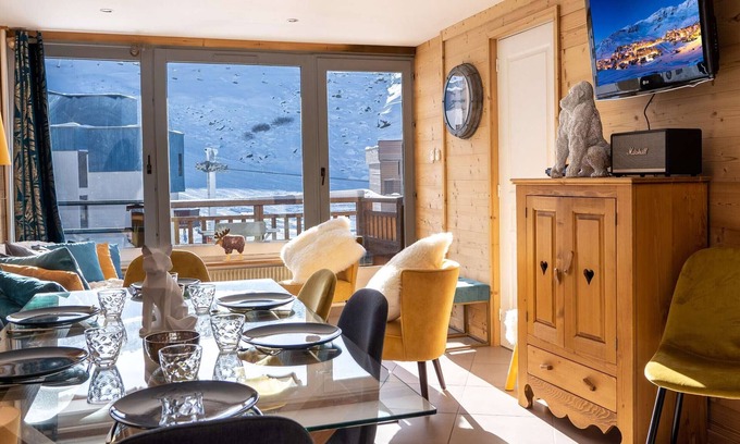 Val-Thorens Apartment | Val Thorens - Renovated apt 6 pers, 2 bdrms, WiFi, ski locker, near slopes