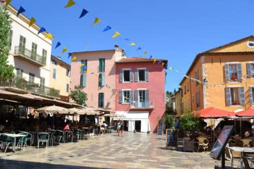 Valbonne Apartment | VALBONNE Maison cœur de village