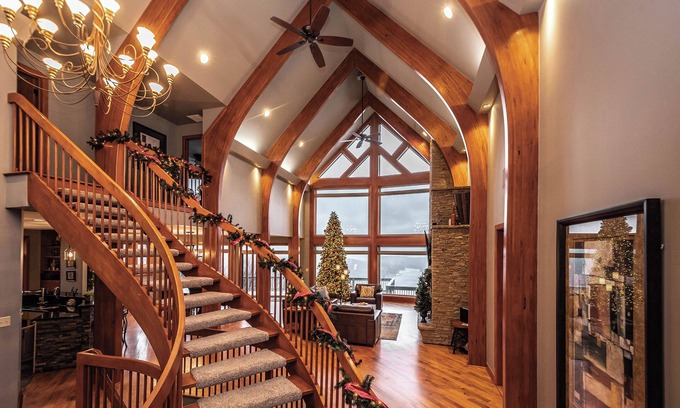 Mountainside House | Valhalla