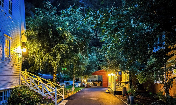 Valldal Bed & Breakfast | Valldal Fjord Lodge