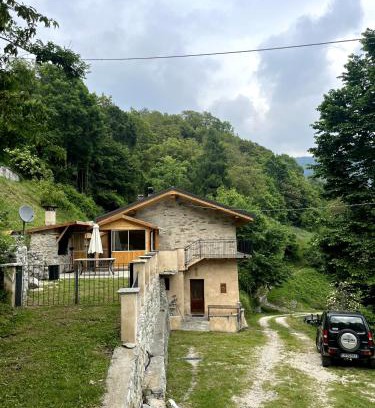 San Damiano Macra House | vallemaira house GRAN BAITA 12 posti letto in exclusiva da 2 persone
