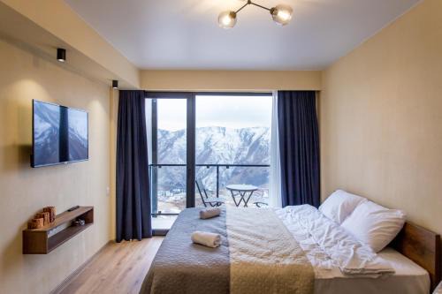Kazbegi Apartment | Valley and mountain view, Twins, with Hot Water