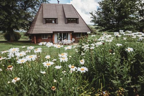 Kwa Sani Ski Chalet | Valley Lakes CHALETS