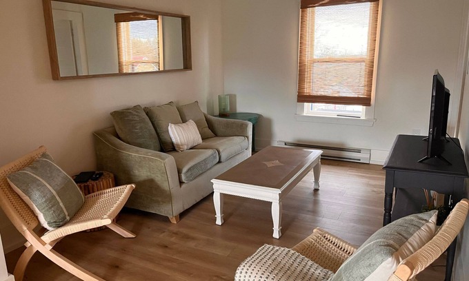 Victoria Villa | Valley Pearl Summary: