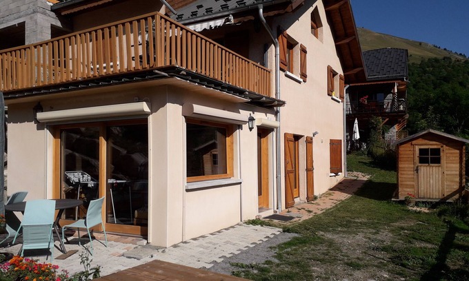 Valloire Apartment | VALLOIRE CHALET LES SITTELLES COSY APARTMENT 8/10 PERSONS