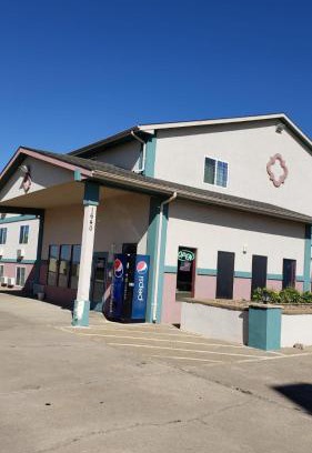 Salina Hotel | Value Inn & Suites Salina