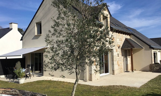 Ploeren House | VALVES, PLOEREN .7couchages house. 4 bedrooms.125 m2.enclosed garden. 2 garages