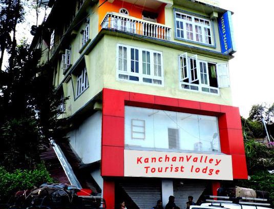 Geyzing House | Vamoose Kanchan Valley
