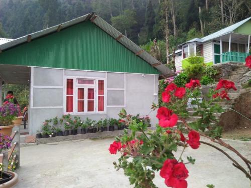 Rishop Hotel | Vamoose Renu
