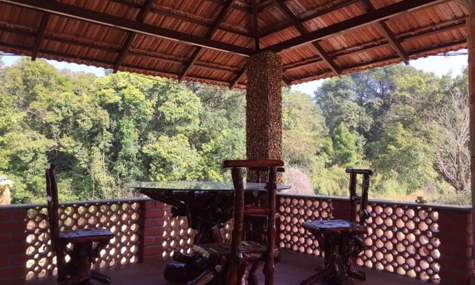 Sakleshpur House | Vamoose Stream Edge Homestay