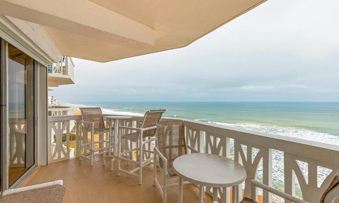 Ormond-by-the-Sea Apartment | Van Lee 1003