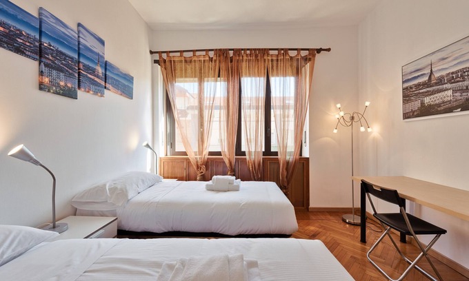 Vanchiglietta Apartment | Vanchiglietta Colourful Apartment