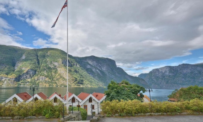 Aurland House | Vangsgaarden Gjestgiveri