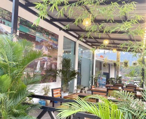 Vang Vieng Hotel | VangVieng Smile guesthouse