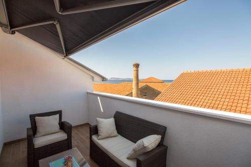 Komiza Apartment | Vanja