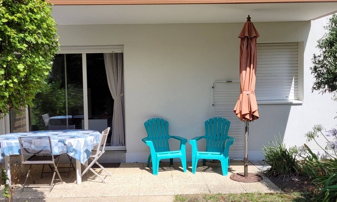 Vannes Apartment | VANNES, bright T2 with garden 10 min walk from the port and the city center
