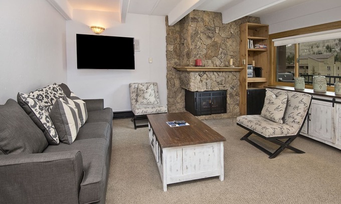 Vail Condo | Vantage Point Condo 314 | 150 Yards To Gondola