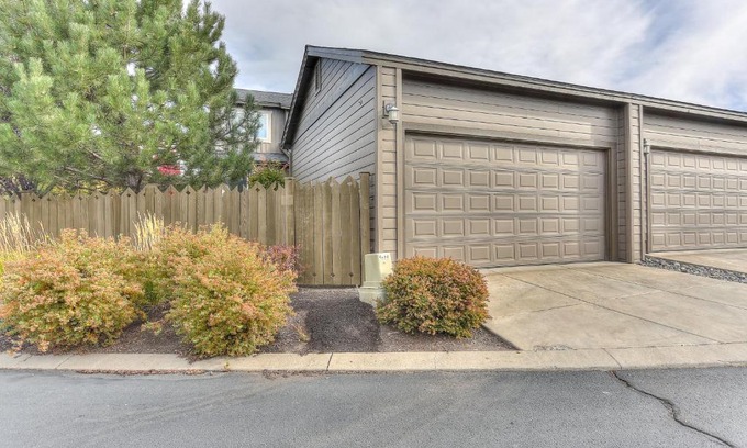 Southern Crossing House | Vantage Point townhouse