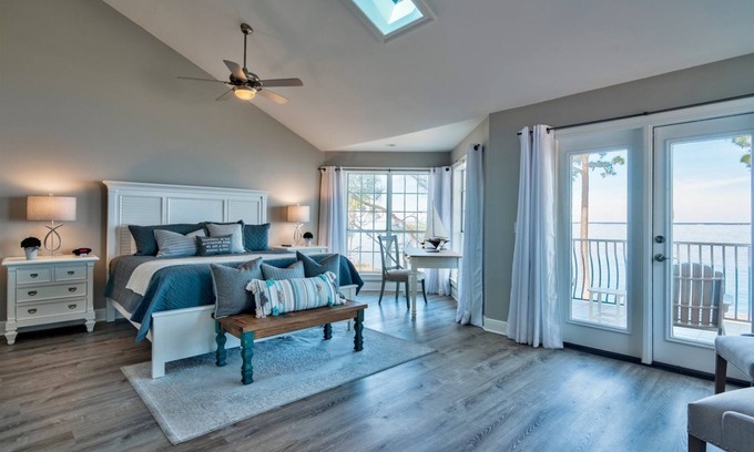 Miramar Beach House | Vantage Pt Bayfront at Sandestin® 2 Golf Carts