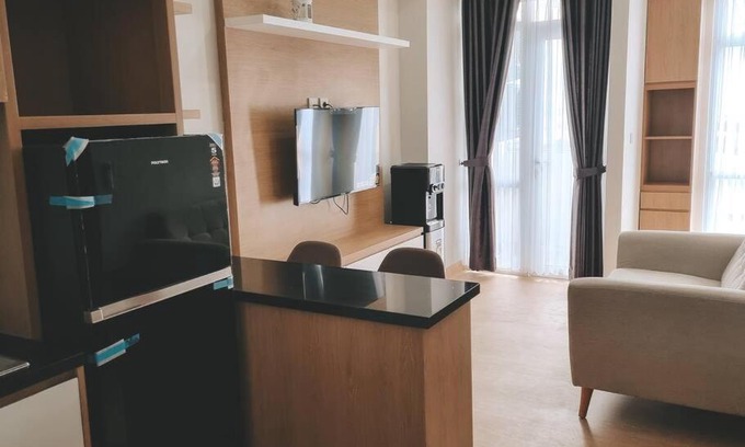 Cikarang Apartment | Vasanta Innopark Apartement, 1 bedroom with infinity pool, gym & Onsen