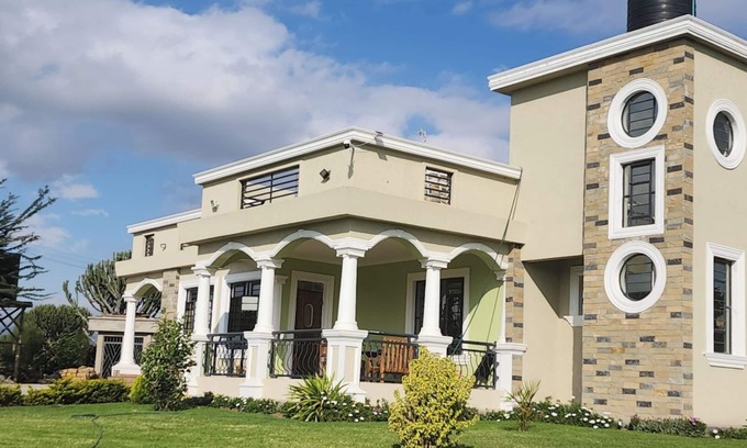Naivasha Villa | VASHA5 AT SOUTHLAKE VILLAS.