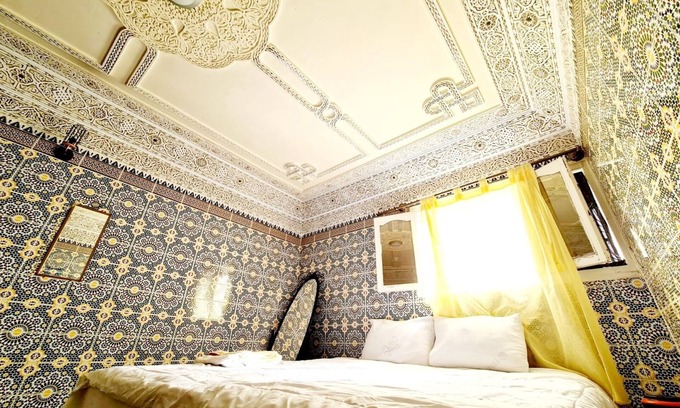 Talborjt Bed & Breakfast | Vast beach room