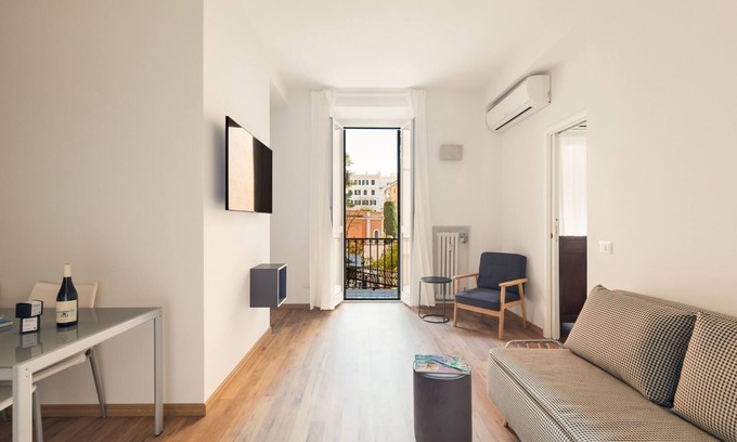 Prati Apartment | Vatican Beautiful 2BR Apartment with Terrace