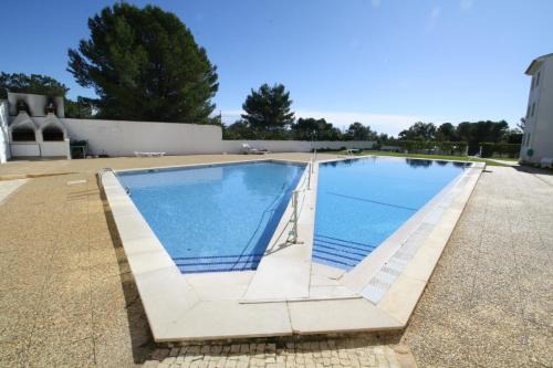 Portimao Apartment | Vau Costa beach apartment with pool