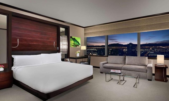 Las Vegas Strip Resort | Vdara Fountain View Studio by Jet Luxury