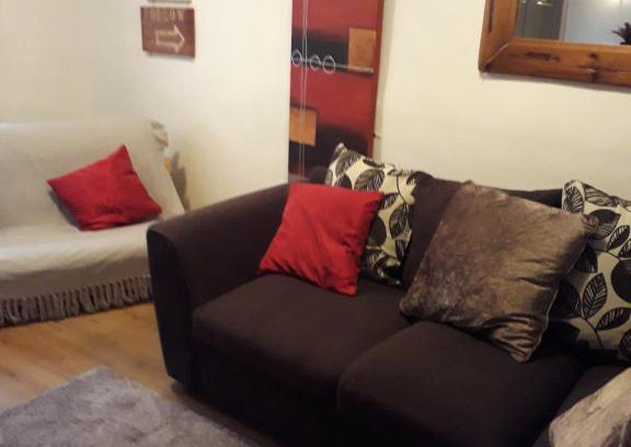 Clogheen House | Vee Village House