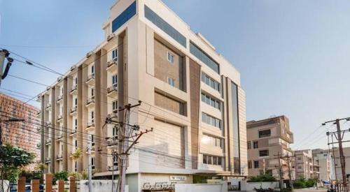 Gachibowli Hotel | Veeraj Suites Gachibowli, Near DLF Cyber City