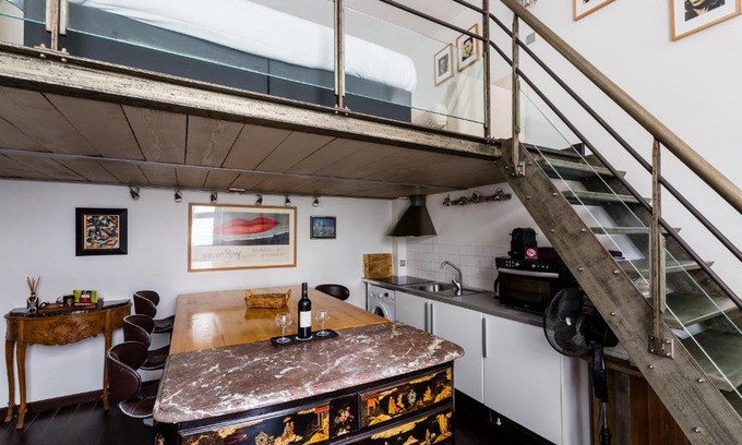 Odeon Apartment | Veeve - Heart of Saint Germain