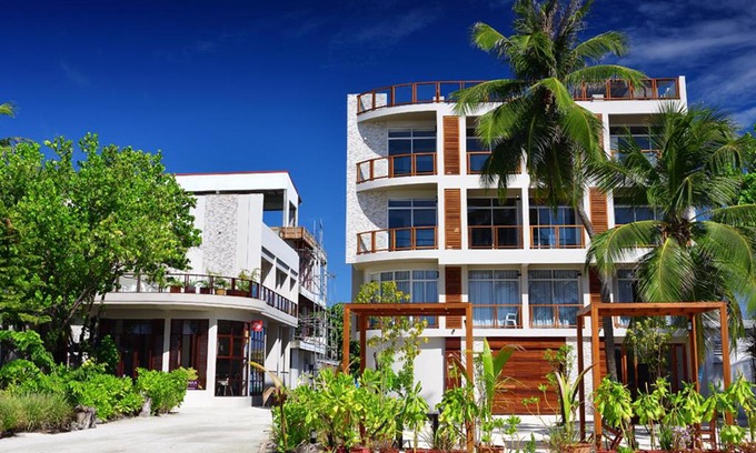 Maafushi House | Velana Beach Hotel Maldives