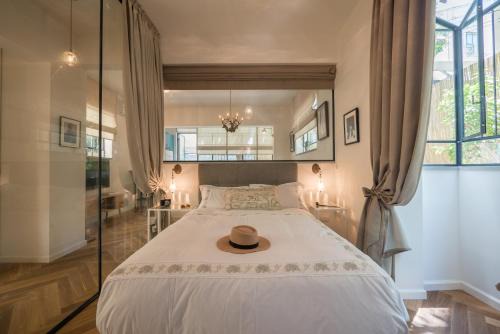 Old North Apartment | VELLER Ben Yehuda