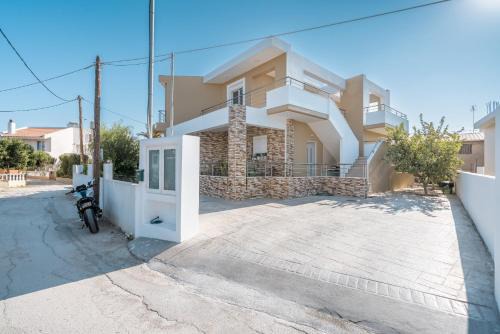 Petaloudes Apartment | Velvet Apartments