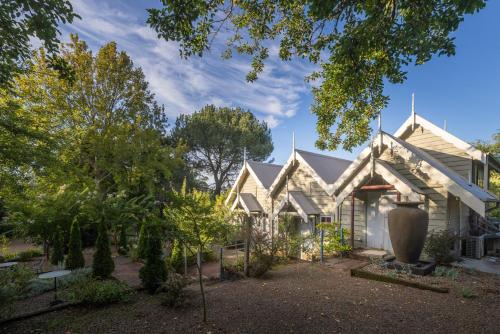 Tilba Tilba Apartment | Velvet Pear Cottage