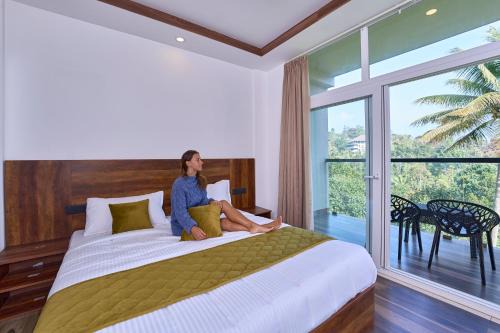 Chithirapuram Hotel | Velvet Revive Munnar