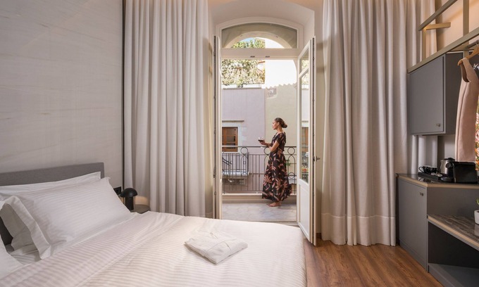 Old Town Hotel | Veneri Boutique Suites